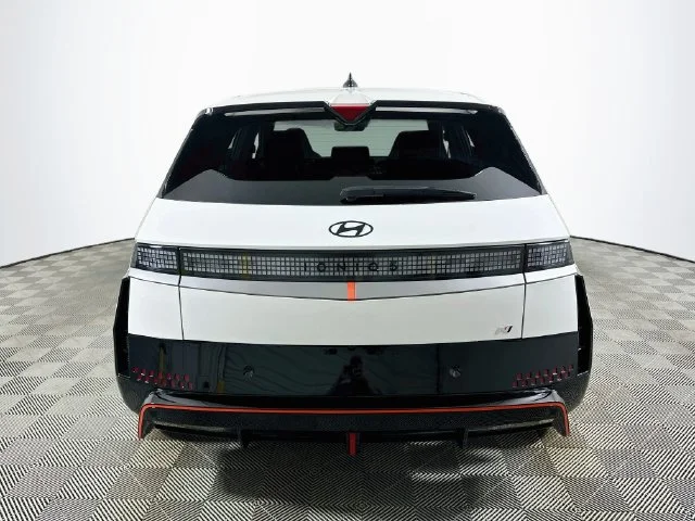 New 2026 White Hyundai Base image 4