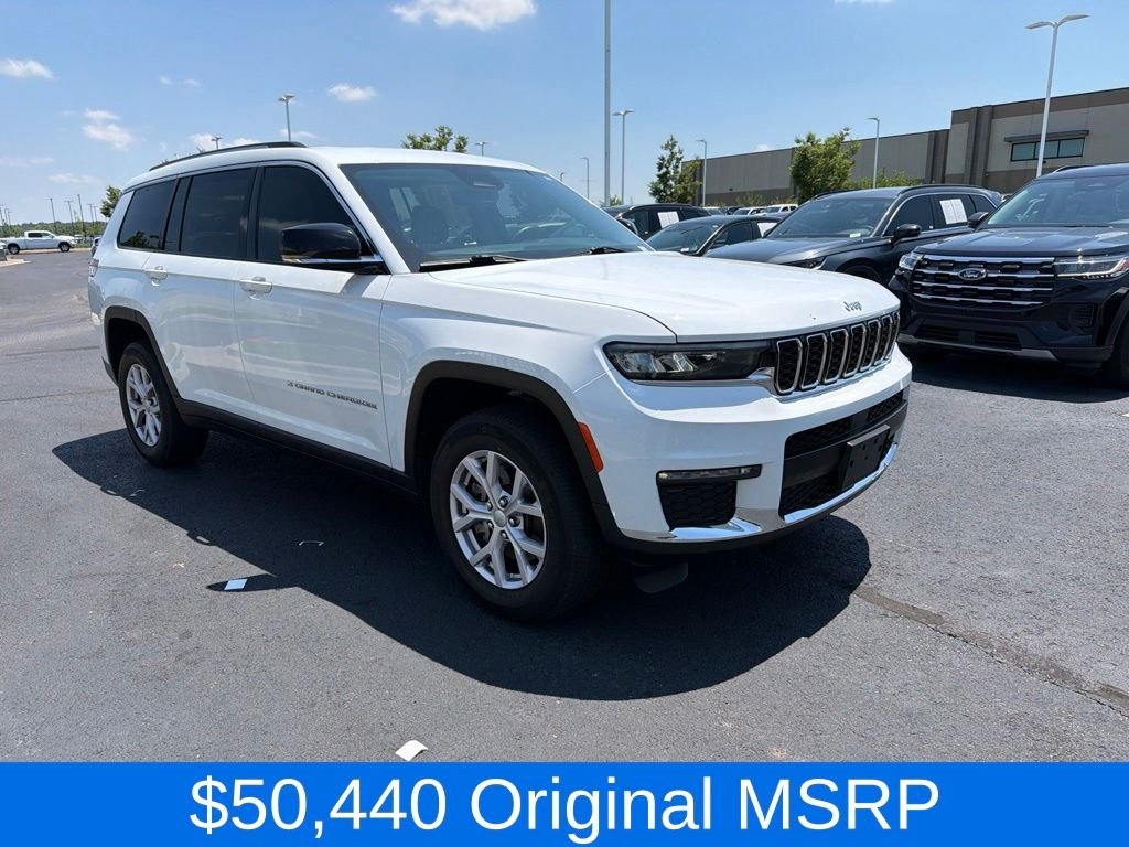 Used 2022 White Jeep Limited image 1