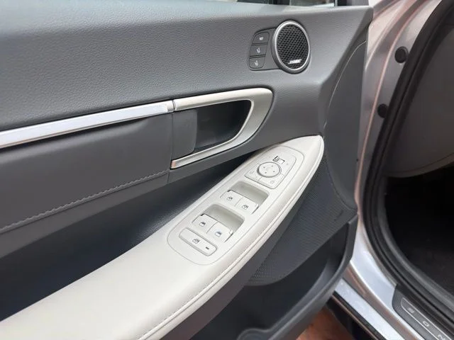 New 2026 Aero Silver Hyundai Limited image 23