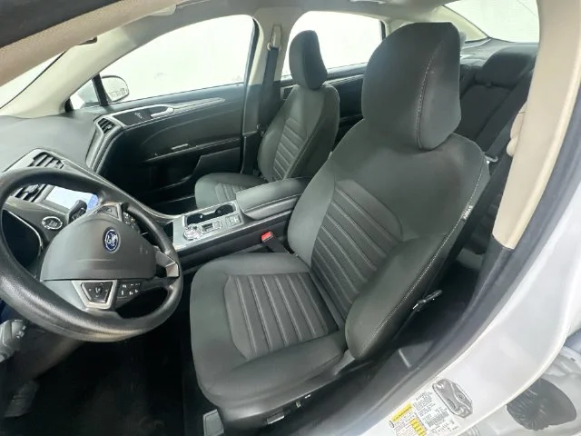 Used 2020 White Ford SE image 21