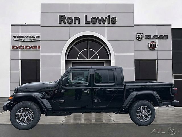 2026 Jeep Gladiator Sport S Auto's photo