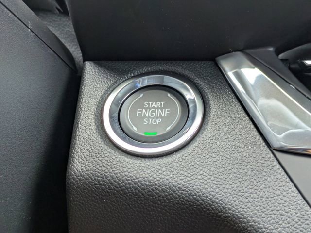 New 2026 Summit White Buick Preferred image 32