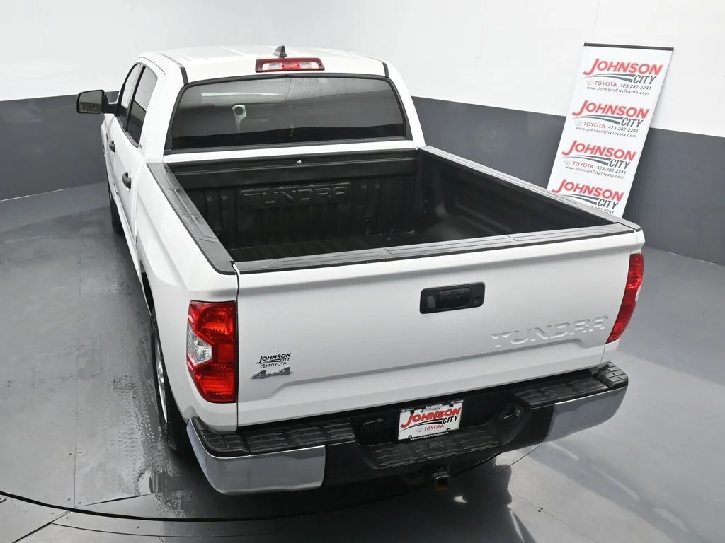 Used 2021 White Toyota SR5 image 31