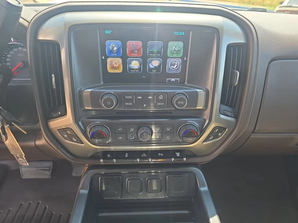 Used 2018 SUMMIT WHITE Chevrolet LTZ image 21