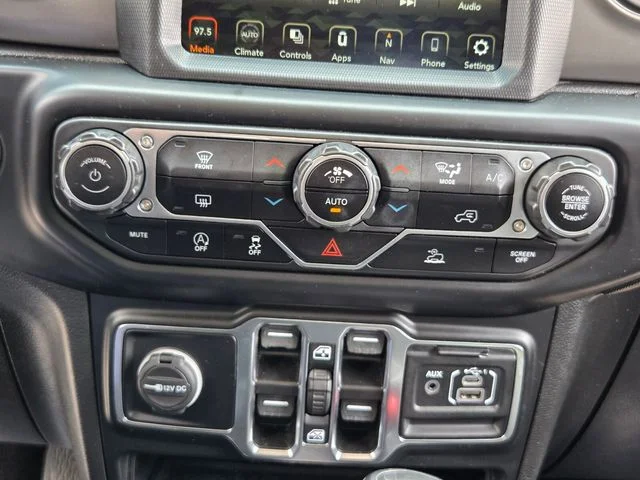 Used 2022 Black Jeep Willys image 19