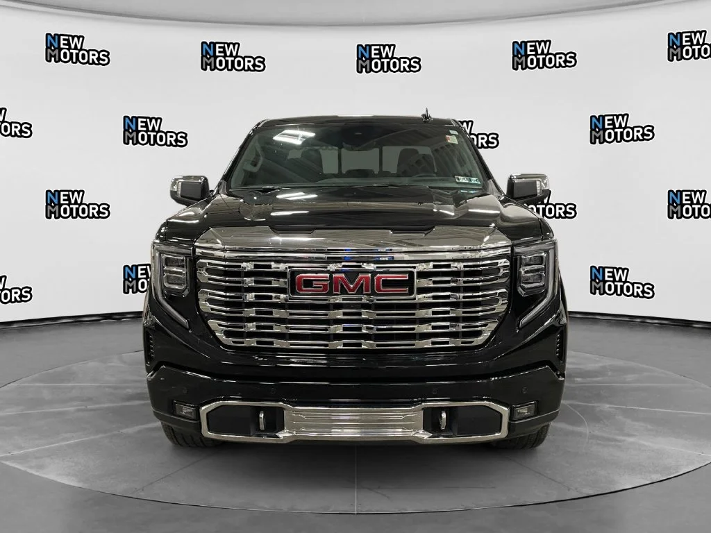 Used 2026 Onyx Black GMC Denali image 8