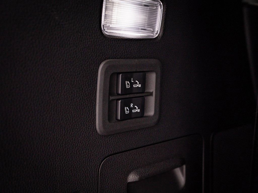 Used 2024 White Pearl Lexus 600 Premium image 22