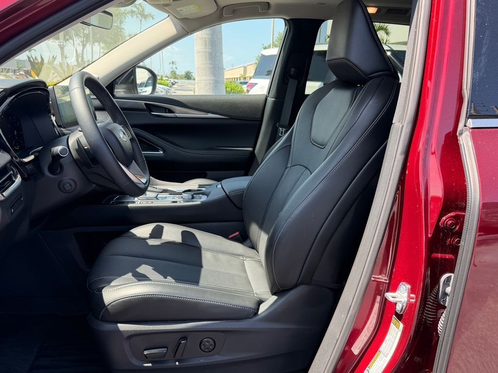Used 2026 Red INFINITI LUXE image 12