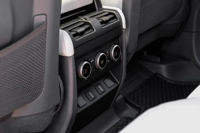 New 2026 Tasman Blue Land Rover X-Dynamic SE image 47