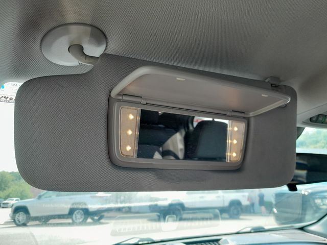 Used 2019 White Chevrolet LT image 31