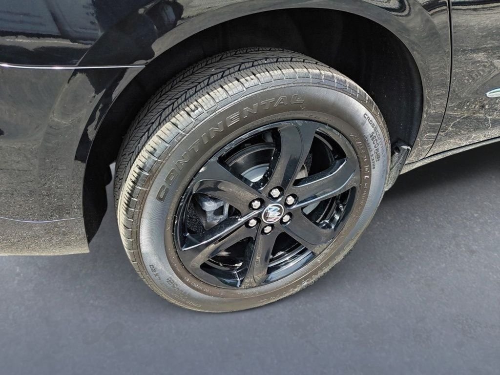 Used 2024 Black Buick Essence image 9