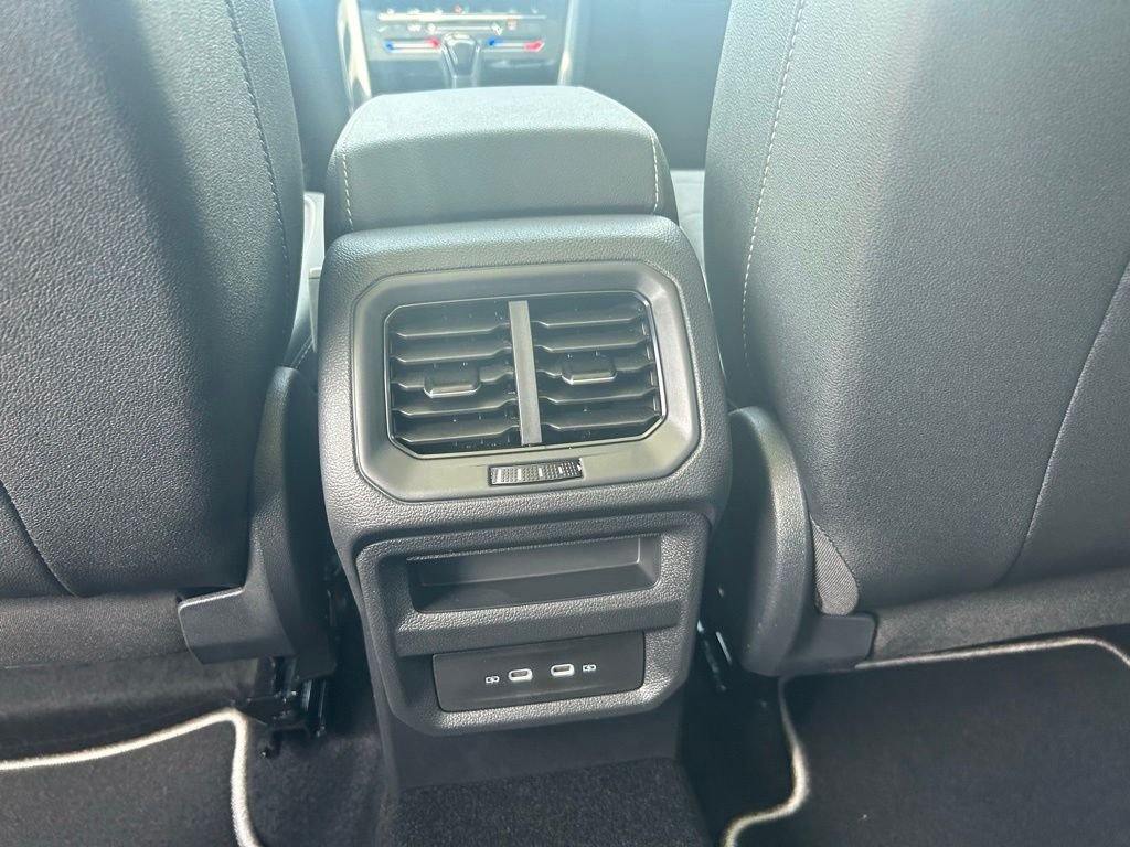 New 2026 White Volkswagen 1.5T SE Black image 45