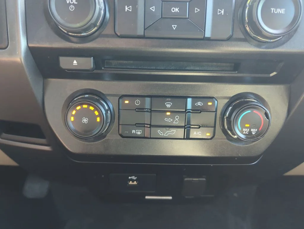Used 2016 Red Ford XLT image 18