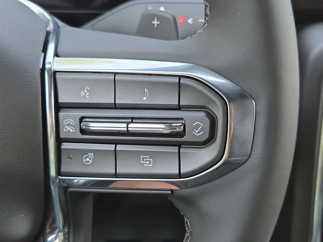 2026 GMC Yukon Denali - Photo 20