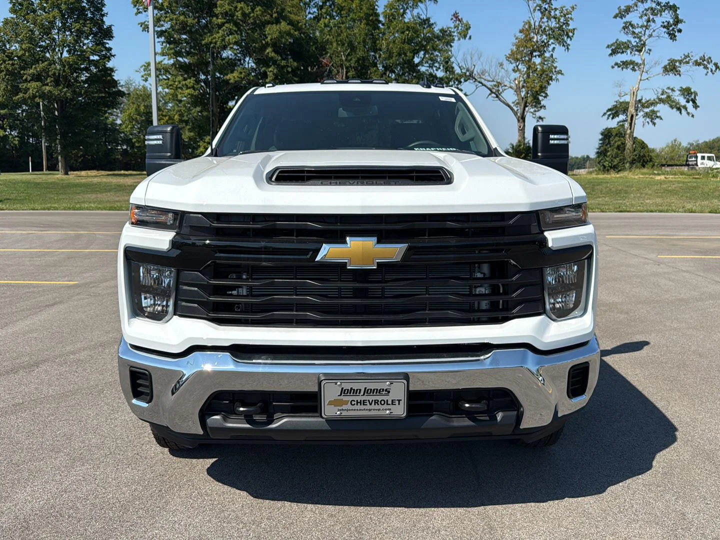 New 2026 Summit White Chevrolet Work Truck image 20
