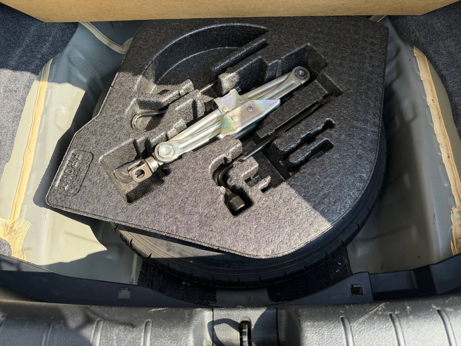 Used 2017 Gray Honda LX image 35