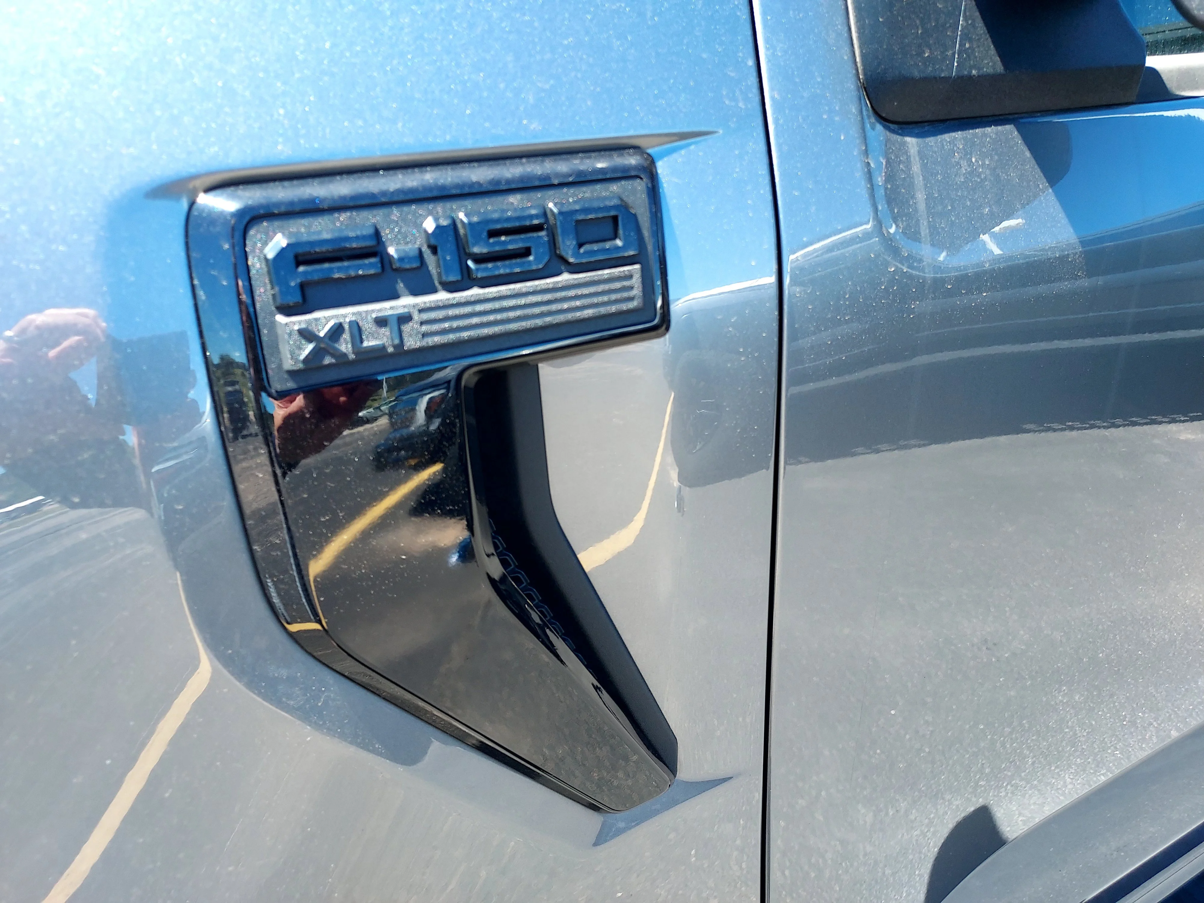 Used 2024 CARBONIZED GRAY Ford XLT image 4