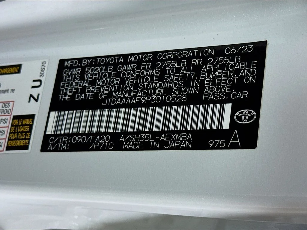Used 2023 White Toyota XLE image 38