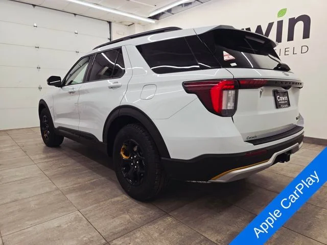 New 2026 Space White Metallic Ford Tremor® image 3