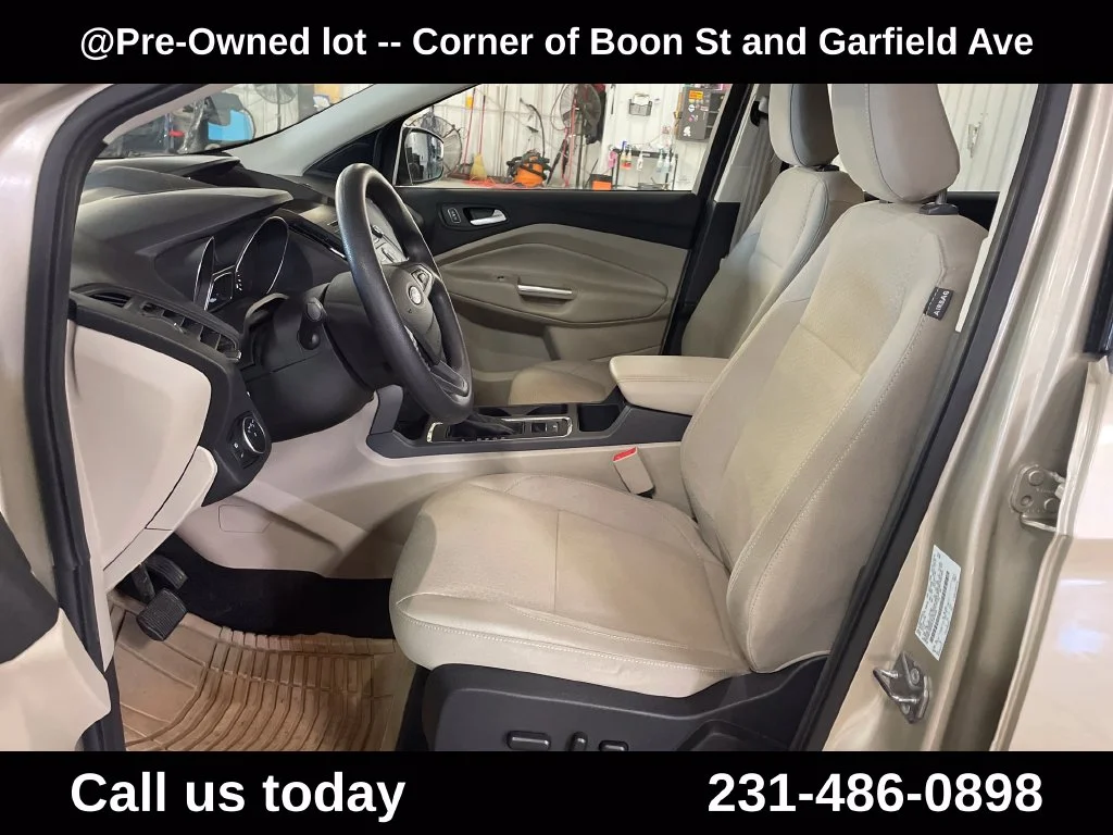 Used 2018 Gold Ford SE image 22