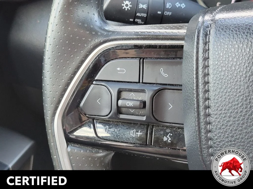 Used 2023 White Toyota SR5 image 27