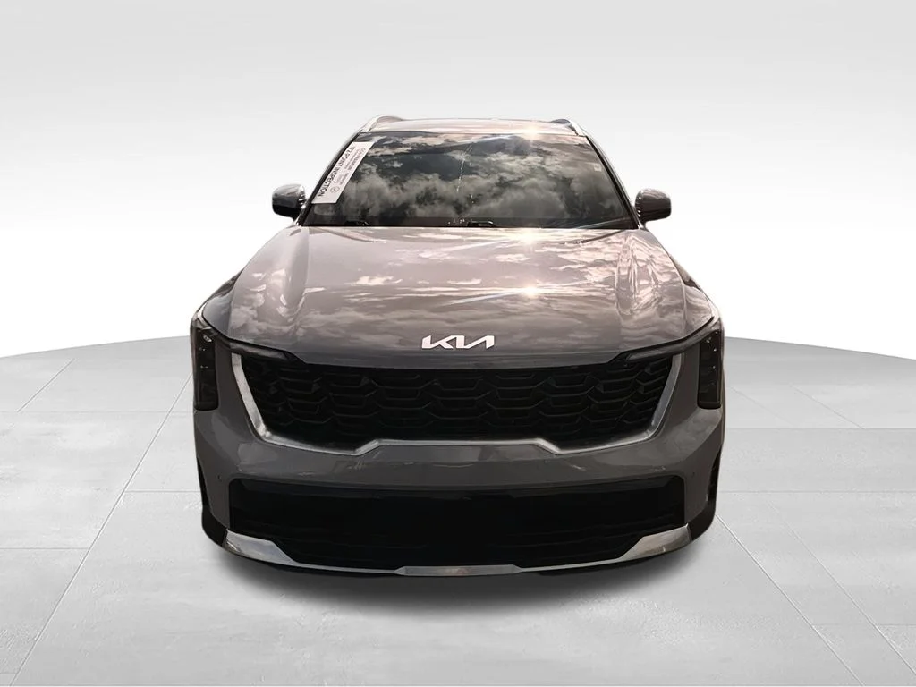 Used 2025 Gray Kia S image 4