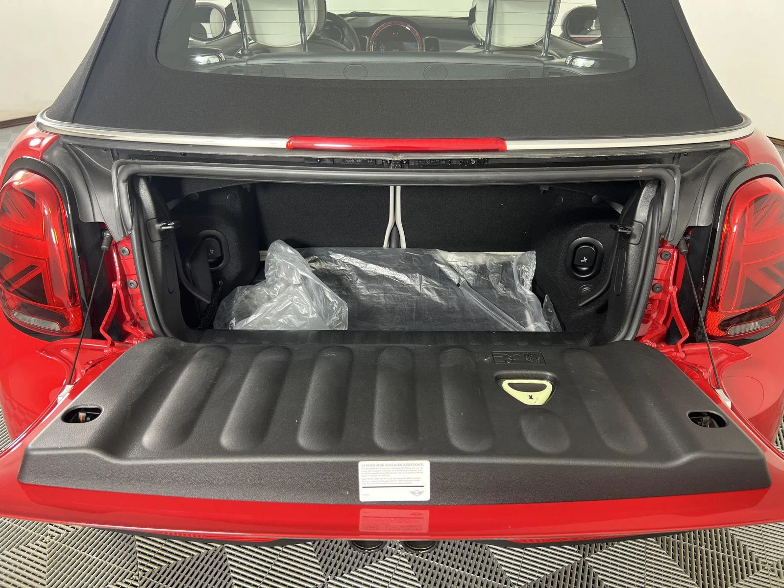 Used 2024 Chili Red MINI Cooper S image 20
