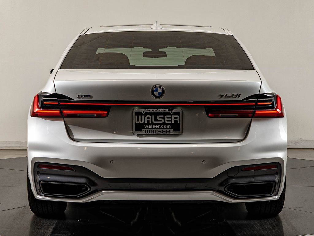 Used 2022 Mineral White Metallic BMW 750i xDrive image 6