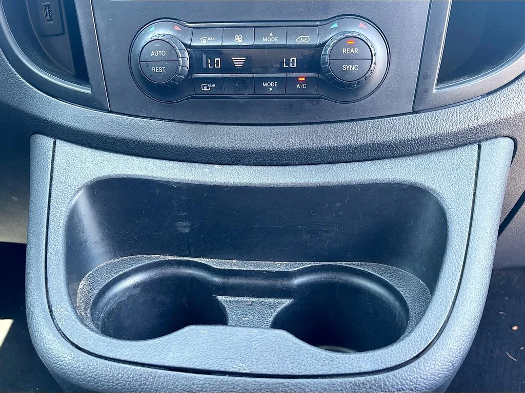 Used 2018  Mercedes-Benz Cargo image 18