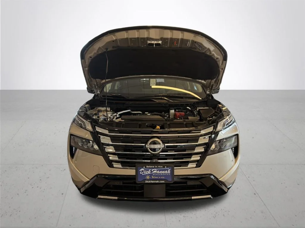 New 2026 Gold Nissan Platinum image 4