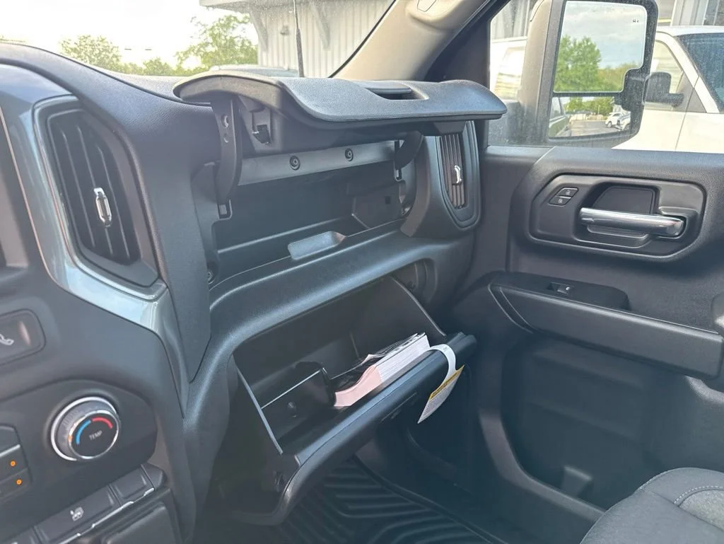 2026 Chevrolet Silverado 2500 HD Custom - Photo 41