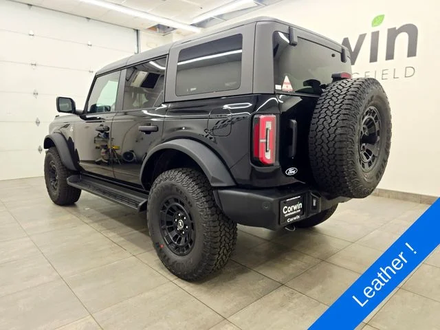 New 2026 Shadow Black Ford Outer Banks® image 3