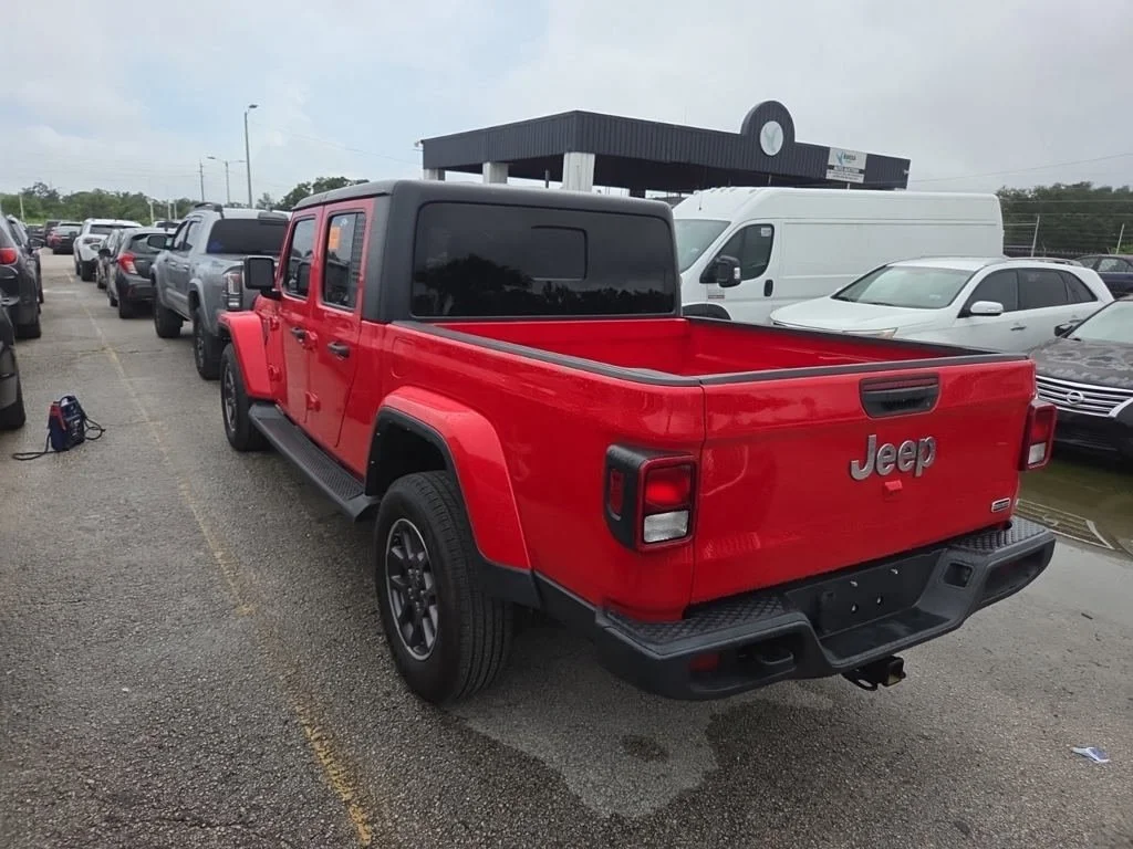 Used 2021 Red Jeep Overland image 6