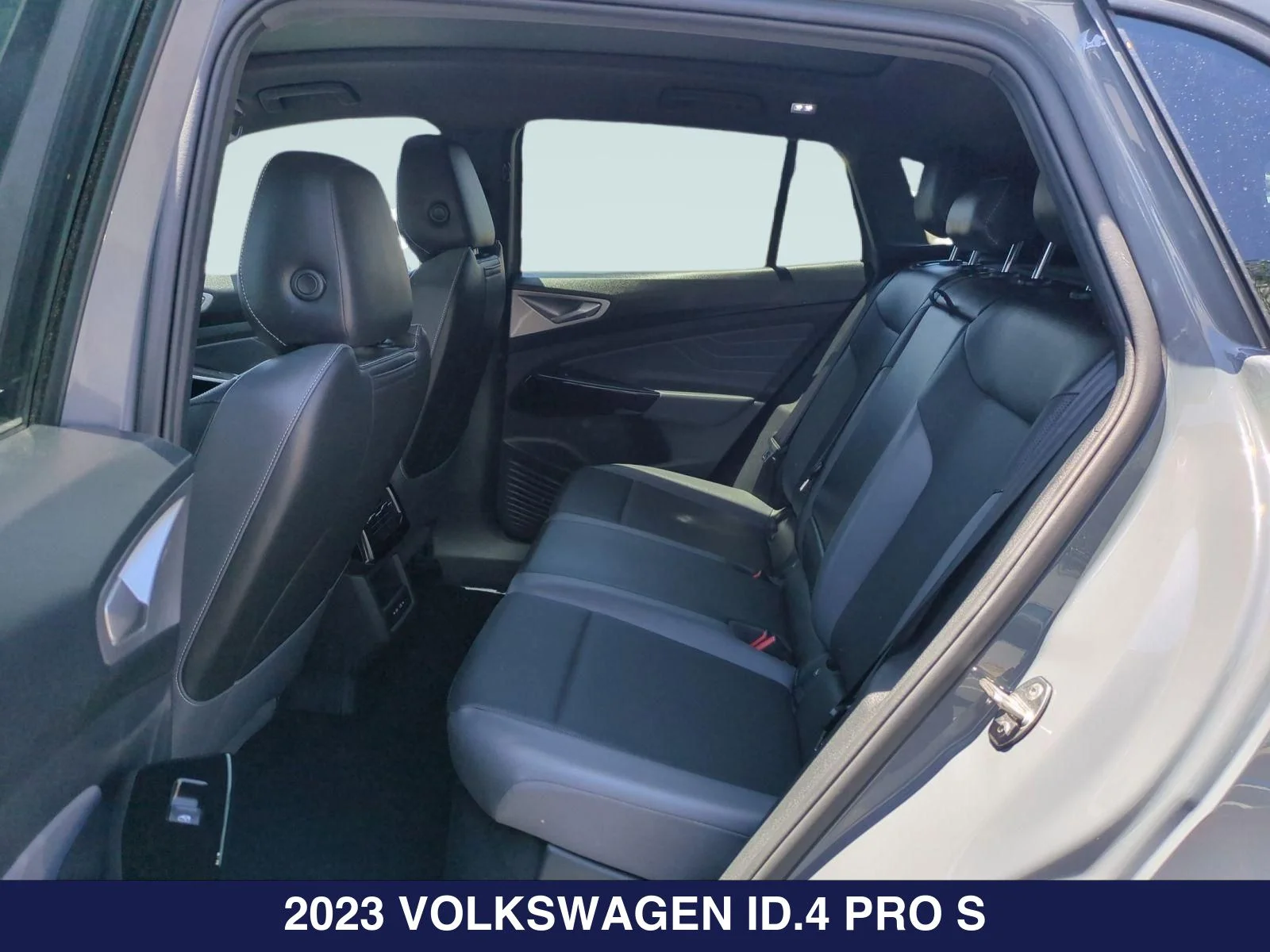 Used 2023 Gray Volkswagen Pro S image 16
