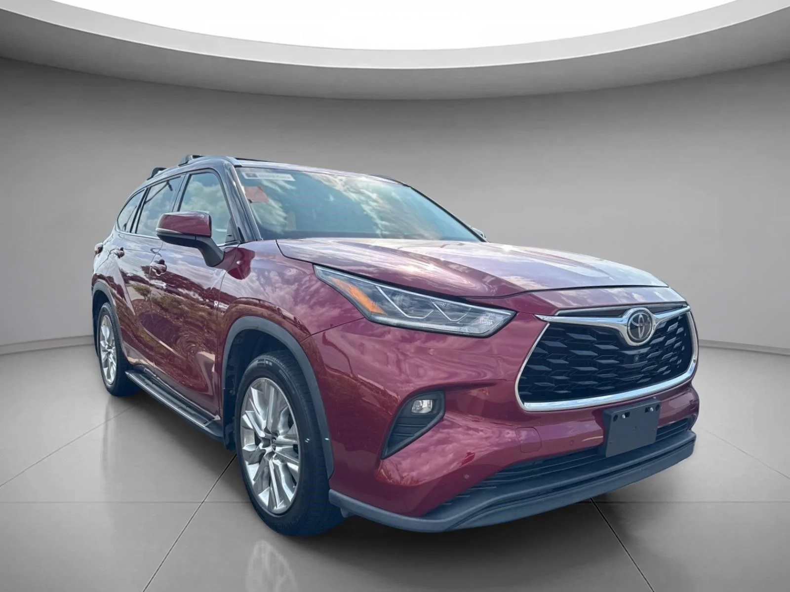 Used 2021 Ruby Flare Pearl Toyota Limited image 17