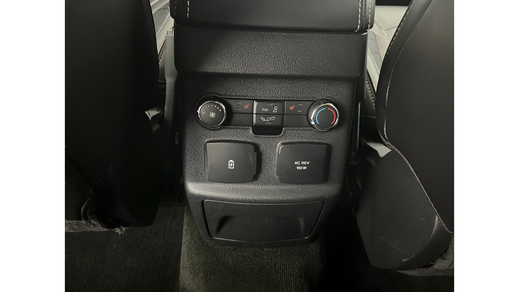Used 2018 Magnetic Ford Platinum image 26
