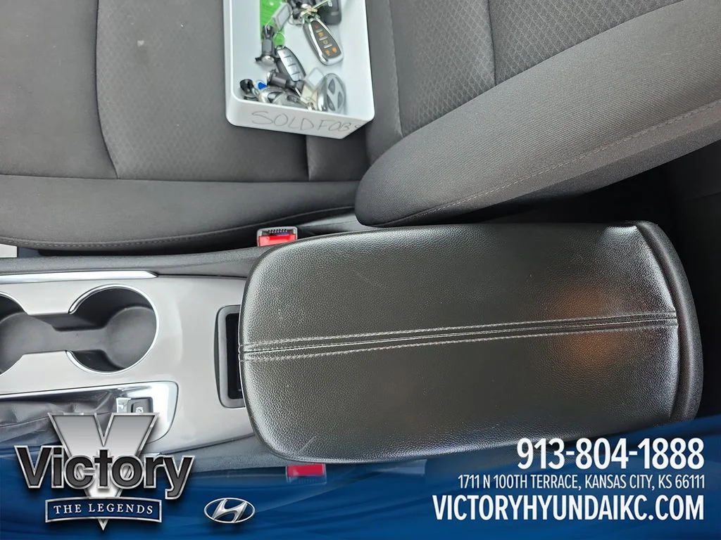 Used 2024 White Chevrolet LT image 26