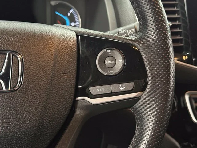 Used 2020 Black Honda Touring image 13