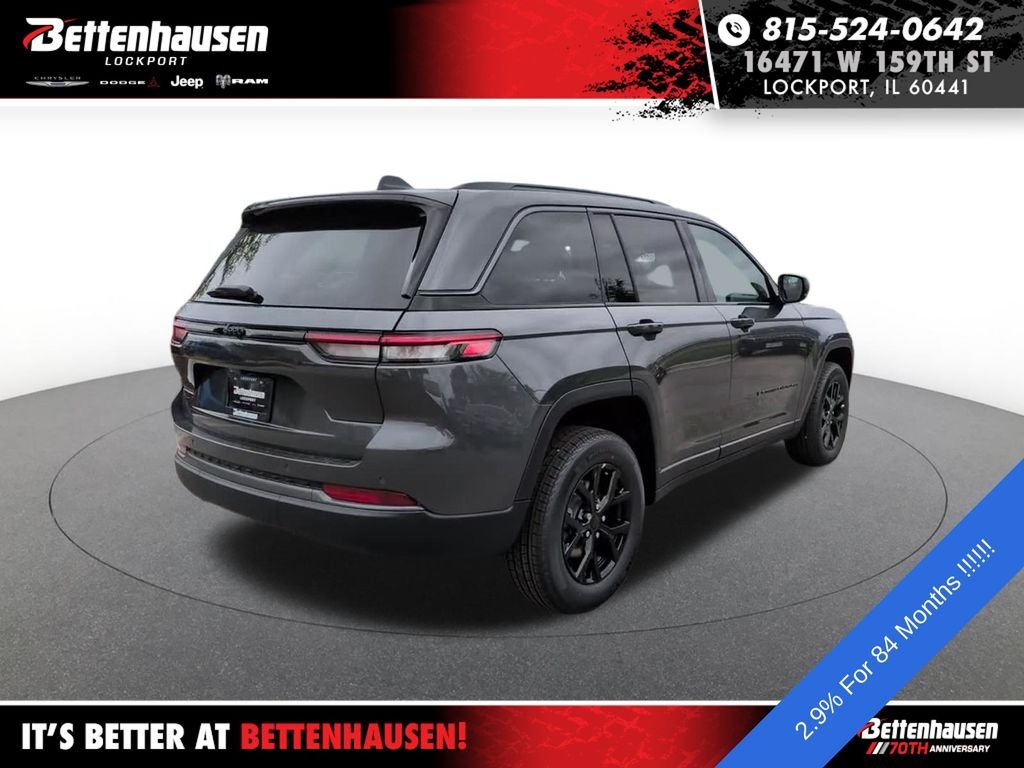 New 2026 Baltic Gray Metallic Clear-Coat Exterior Paint Jeep Laredo Altitude image 6