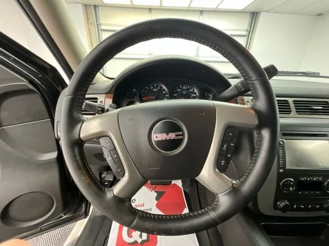 Used 2014 Black GMC SLT image 5