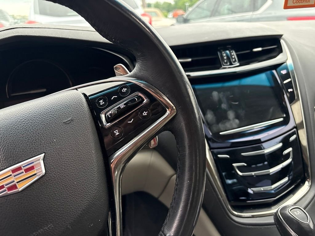 Used 2019 White Cadillac 2.0L Turbo image 6