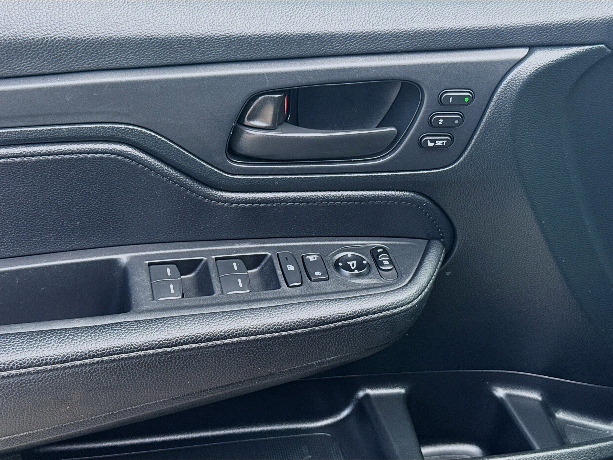 2023 Honda Odyssey SPORT - Photo 13