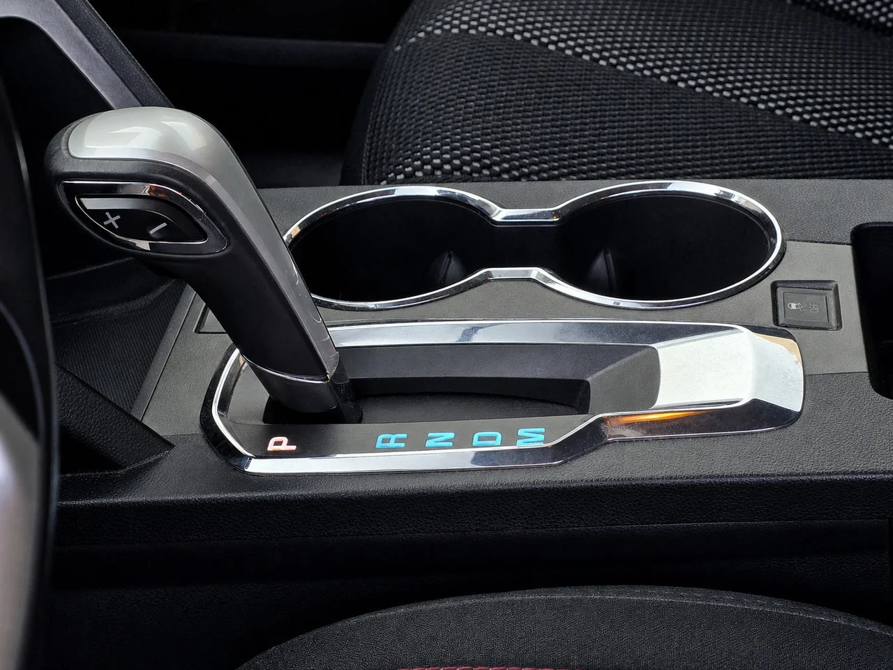 Used 2015 Sea Grass Chevrolet LT w/1LT image 19