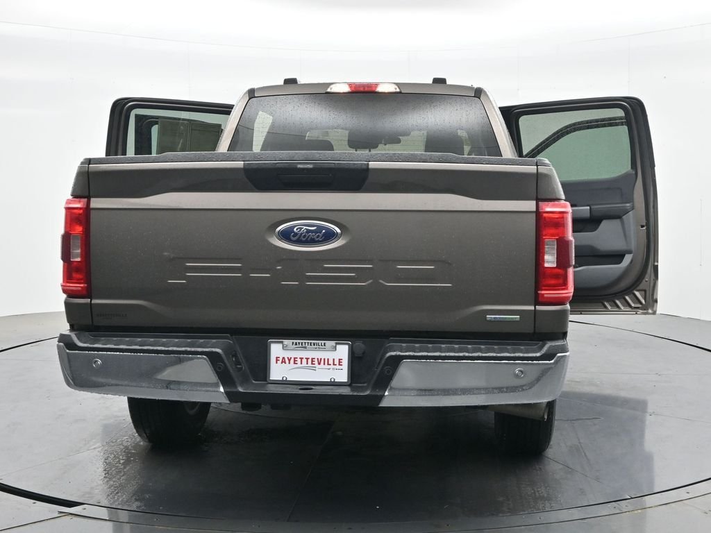 Used 2023 Gray Ford XLT image 40