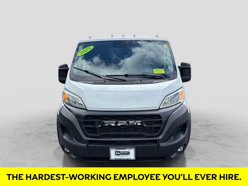Used 2025 White Ram Base image 7