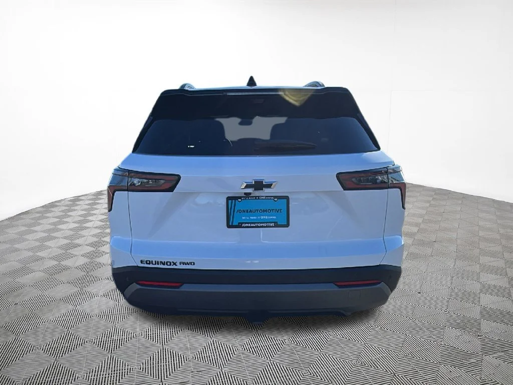 New 2027 Summit White Chevrolet LT image 13