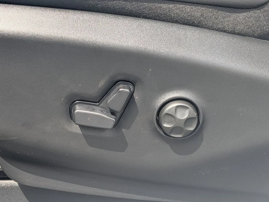 2026 Chrysler Pacifica Limited - Photo 21