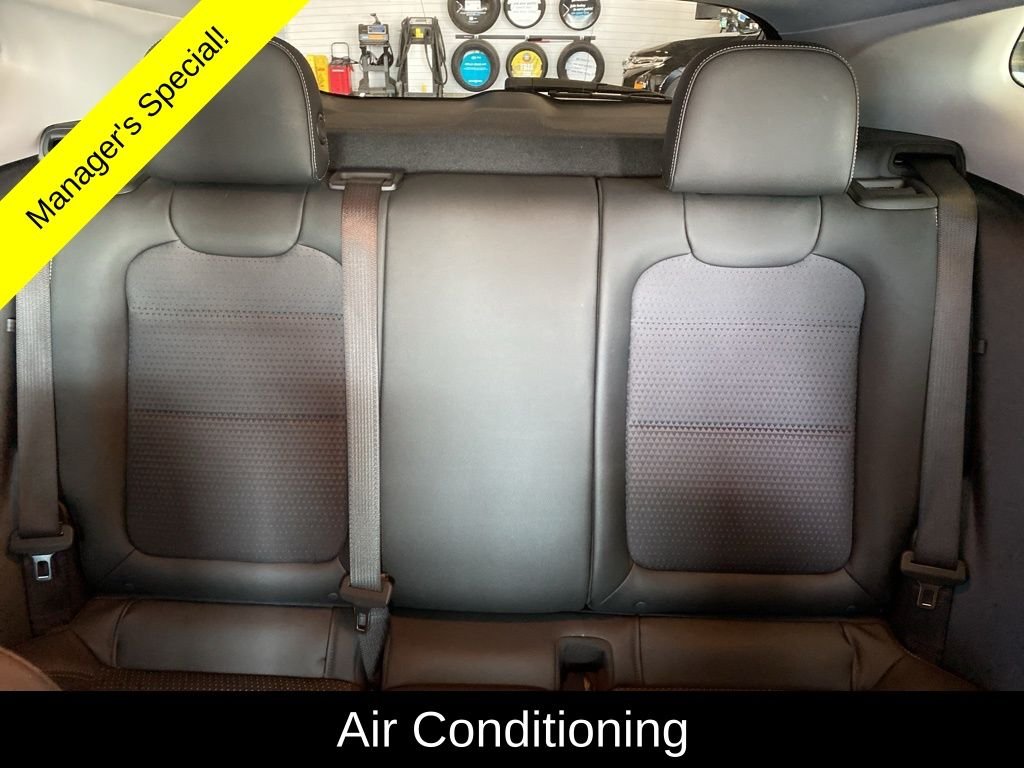 Used 2025 White Chevrolet LT image 13