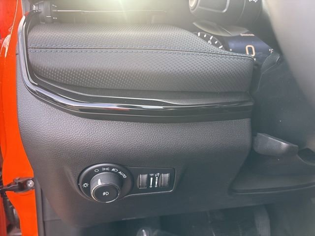 New 2026 Joose (DISC) Jeep Latitude Altitude image 25