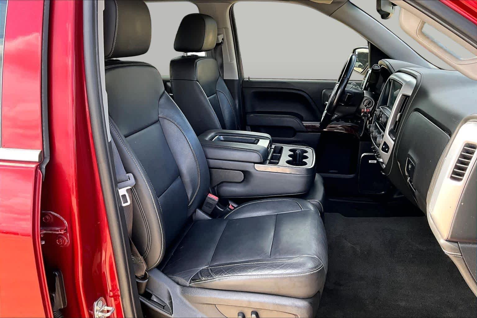 Used 2018 Red Quartz Tintcoat GMC SLT image 9